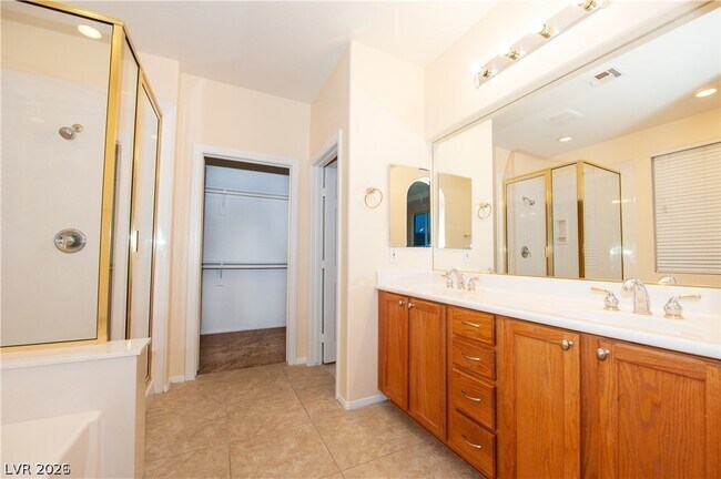 Building Photo - 11768 Del Sur Ave