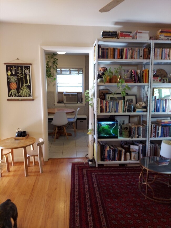 Building Photo - 2821 Eastgrove Ln