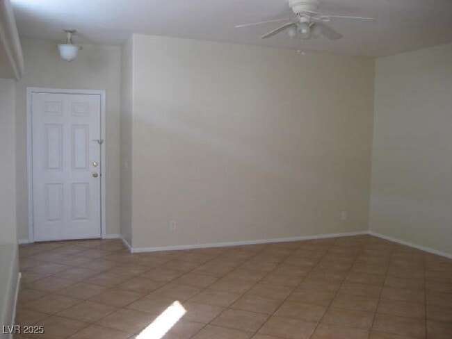 Building Photo - 6142 Highland Gardens Dr