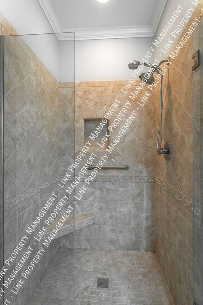 Building Photo - Coming Soon!  Almost 1800 sf Townhome in Hixson