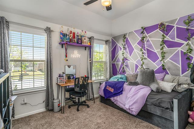 Building Photo - 9233 Herringbone Dr