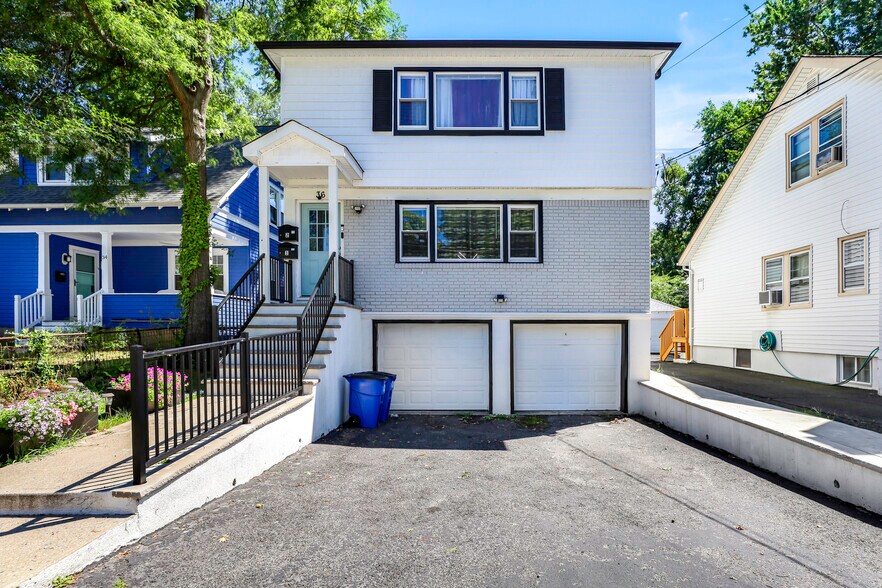 Building Photo - 36 Boyden Ave