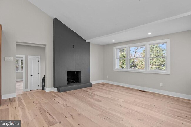 Building Photo - 271 Stoopville Rd