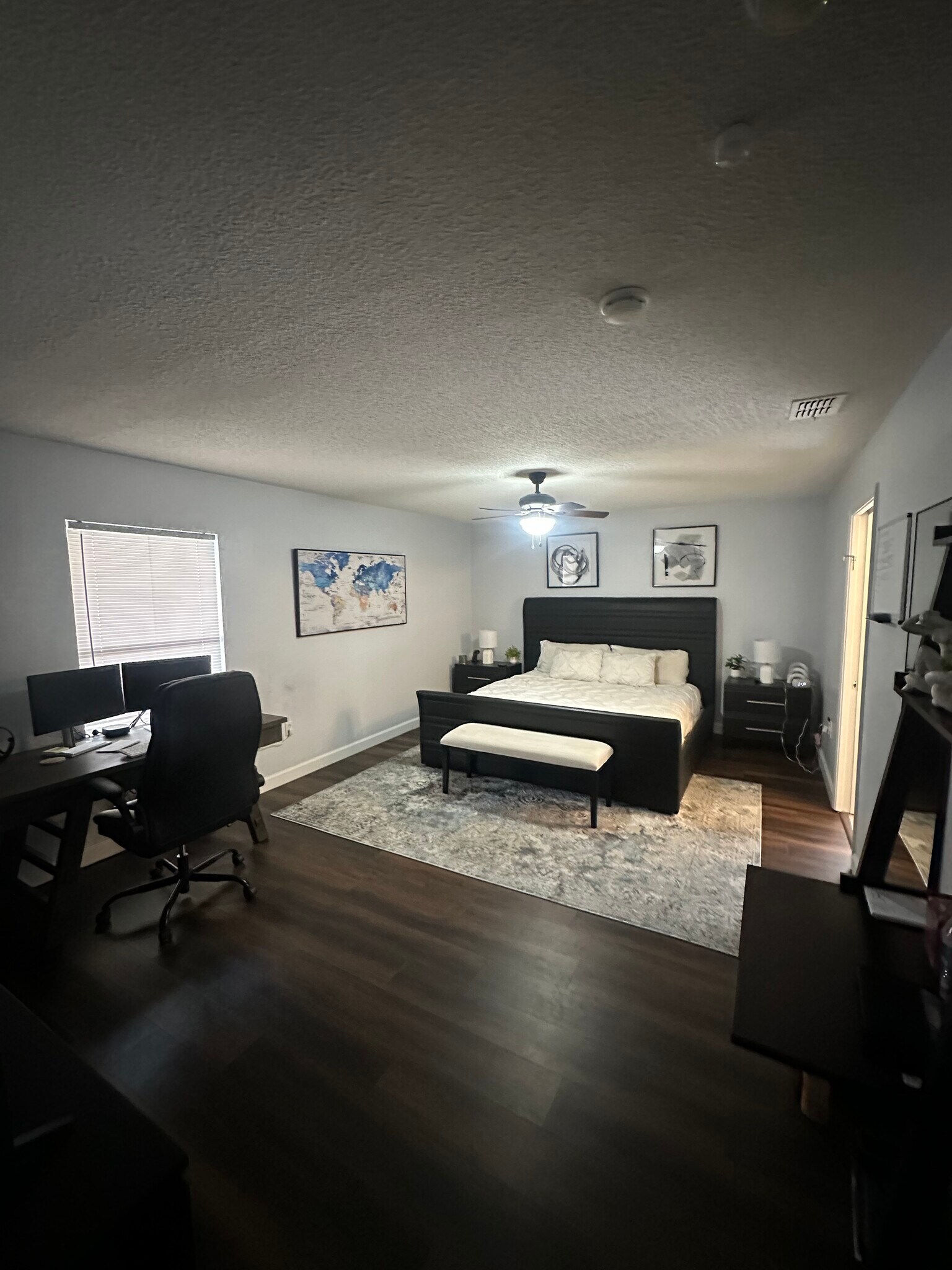 Building Photo - 8426 Greystone Dr