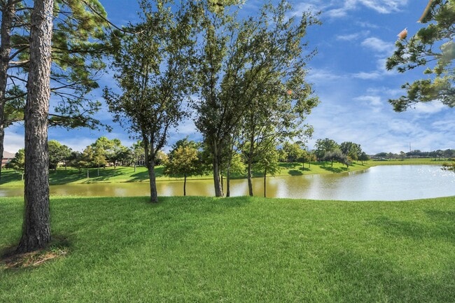 Building Photo - 12506 Short Springs Dr