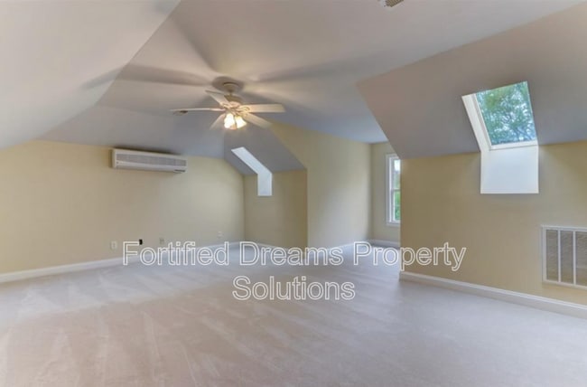 Building Photo - 6421 Ashton Park Dr