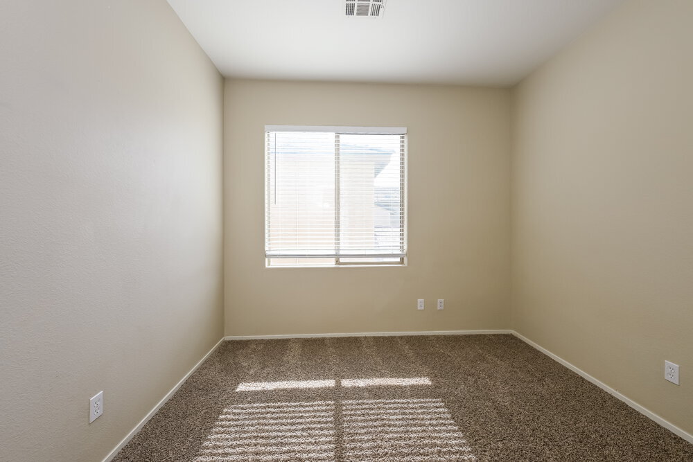 Building Photo - 3564 Chelsea Grove St