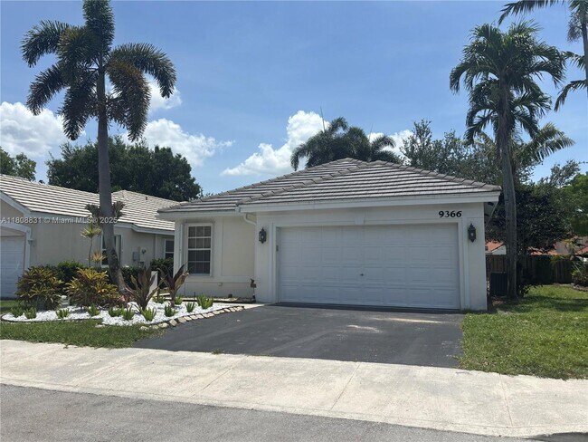 Primary Photo - 9366 Arborwood Cir