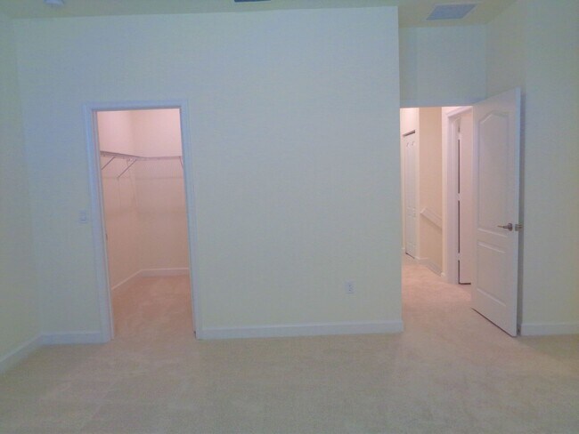 Building Photo - Vero Beach Rentals. Vero Beach Rent, LLC and Property Management Company