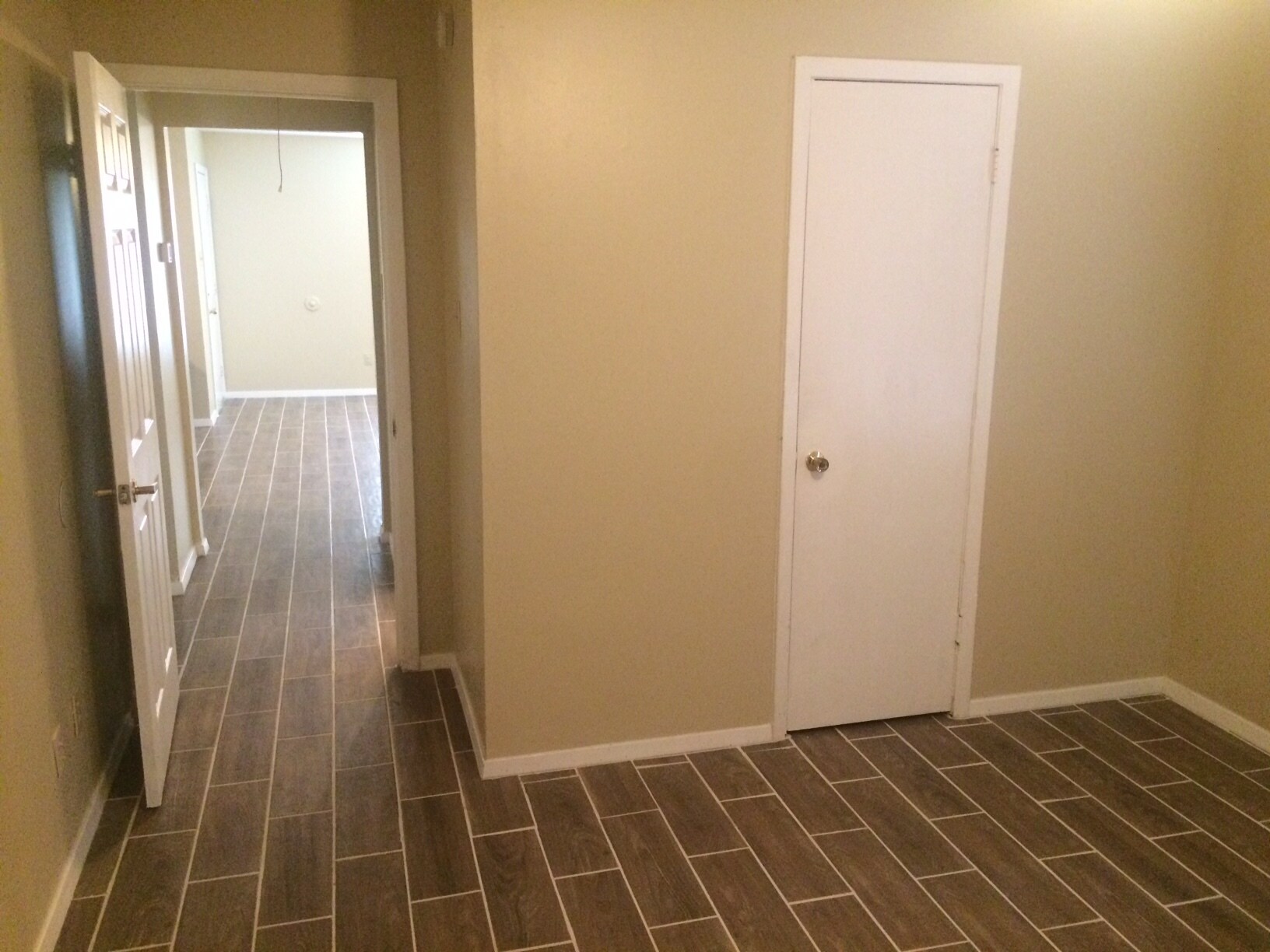 Building Photo - 1604 15th Pl