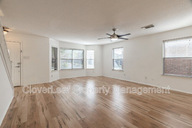 Building Photo - 818 Quitman Oak