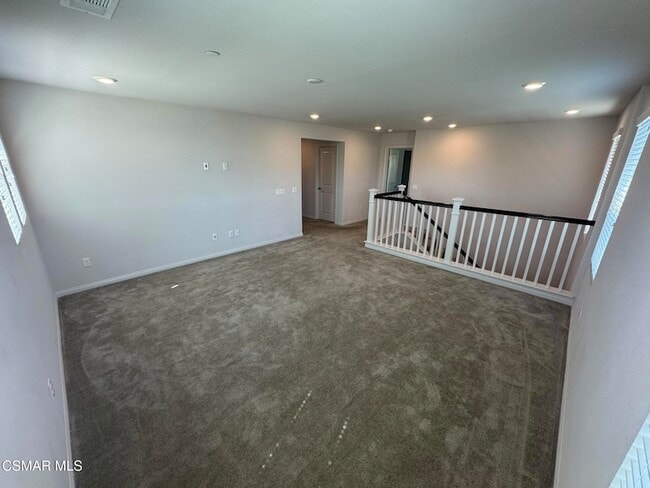 Building Photo - 446 Almond Ln