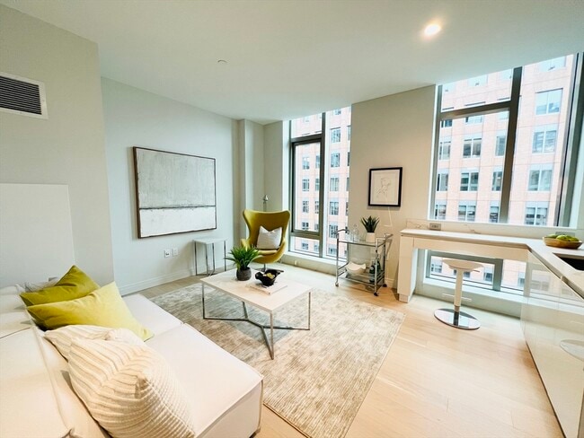 Building Photo - 135 Seaport Blvd