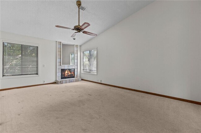 Building Photo - 890 Muirfield Ridge NE