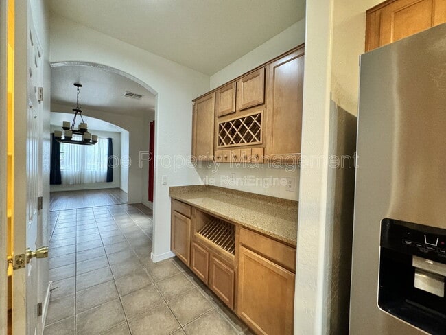 Building Photo - 43658 Caven Dr