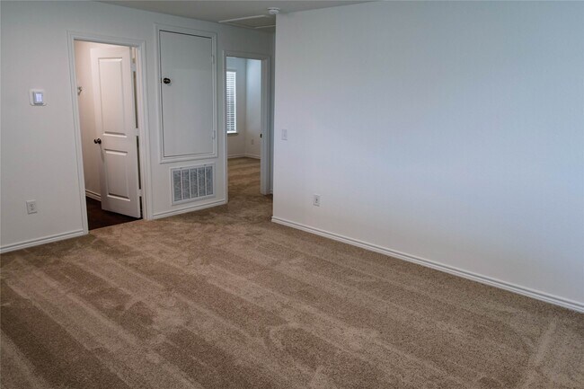 Building Photo - 15510 Olive Ter Trl