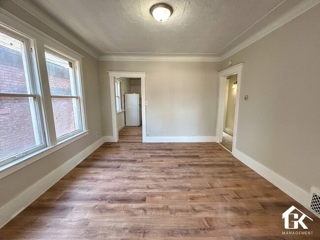 Building Photo - 4609 Vancouver St