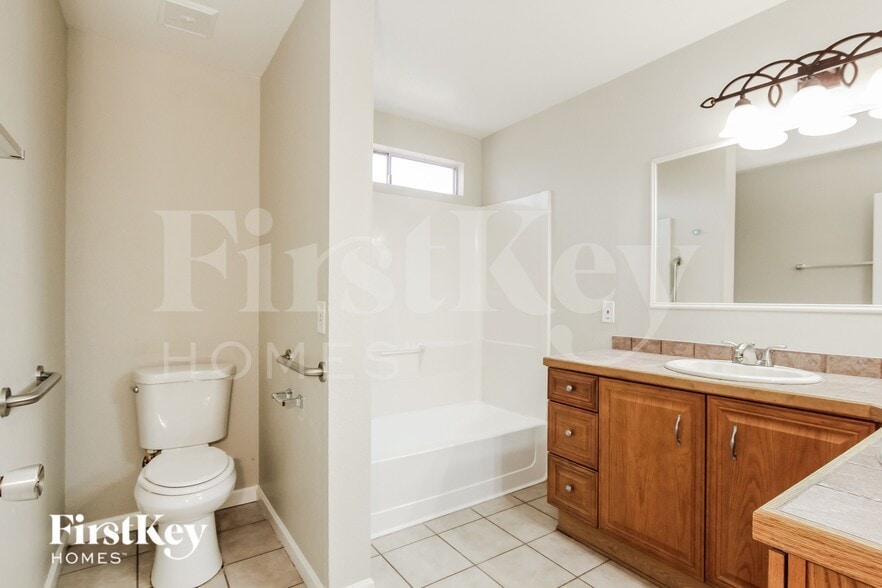 Building Photo - 8320 W Corrine Dr