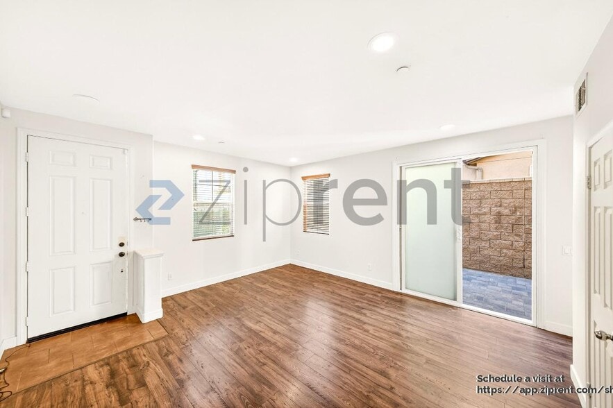 Building Photo - 10548 Wisteria Cir