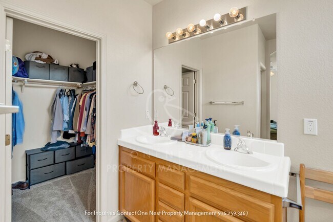 Building Photo - 563 Aspen Meadows Way