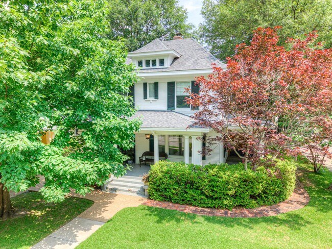 Building Photo - JULY MOVE IN SPECIAL - 1/2 OFF FIRST MONTH...