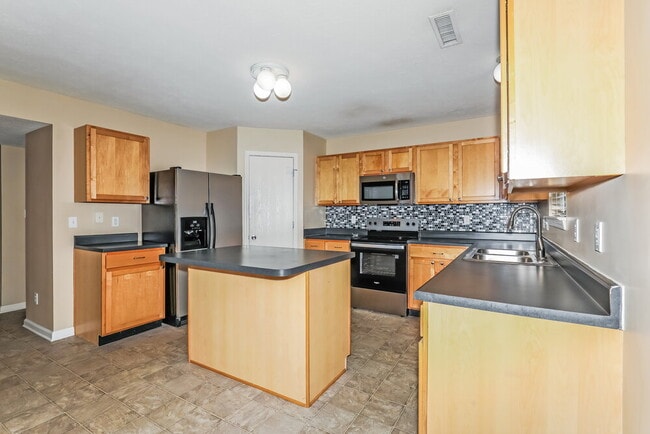 Building Photo - 14988 Lovely Dove Ln