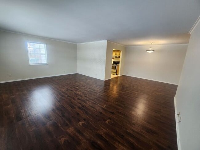 Building Photo - Spring Into Action - Don't Wait For Summer!! Apply Now, Get $1000 OFF Move-In Costs!!