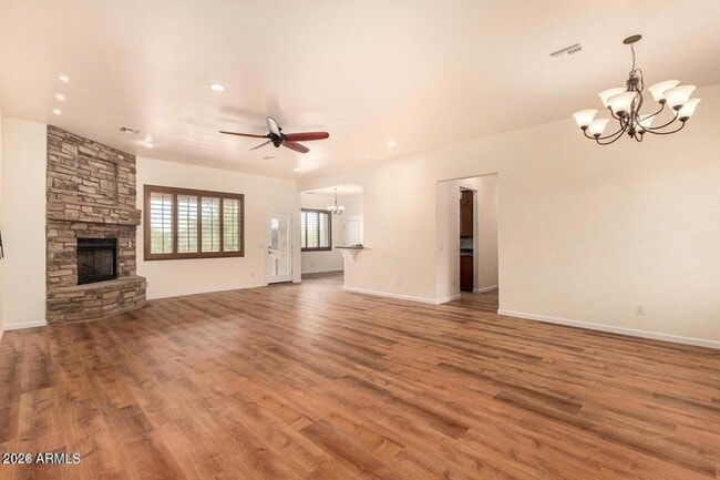 Building Photo - 1415 W Lavitt Ln