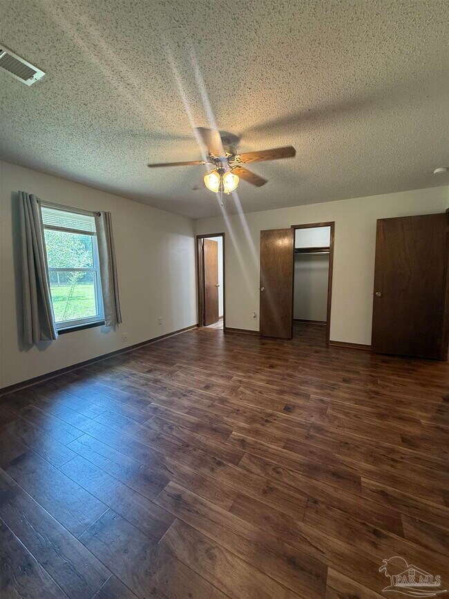 Building Photo - 6200 Jays Way