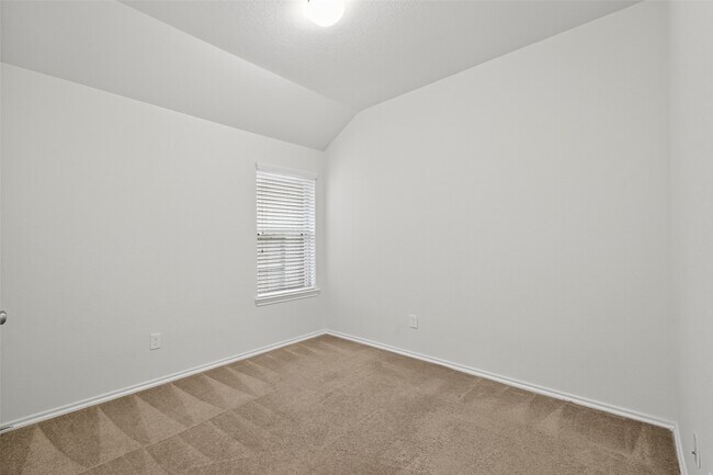 Building Photo - 23764 Via Maria Dr