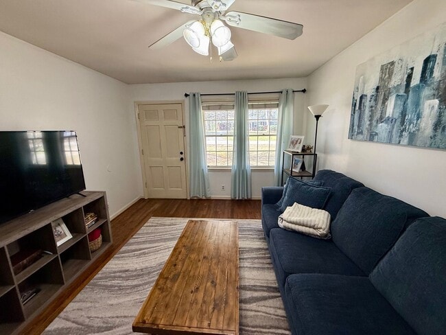 Building Photo - For Rent – 2 Bedroom Duplex in Watkinsville