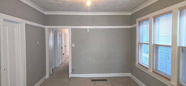 Building Photo - 7131 S Wood St