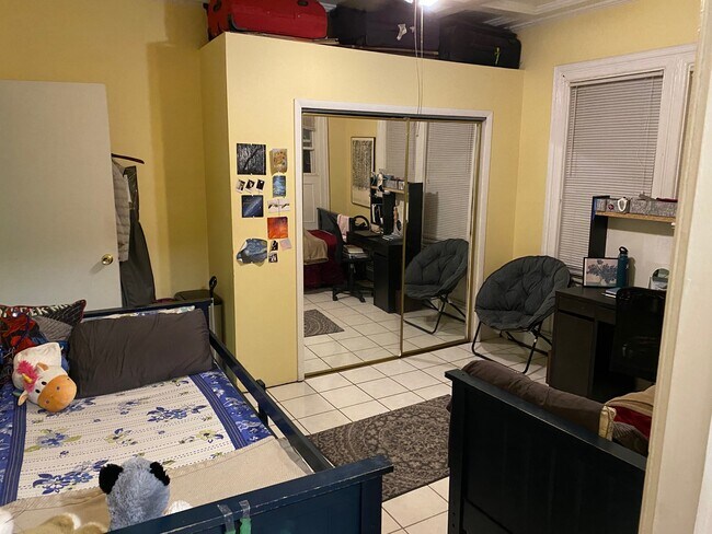 Building Photo - 32 Duer Pl