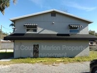 Building Photo - 2441 N Pine Ave