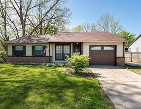 Building Photo - Lovely 3 Bedroom Ranch in Decatur Township!