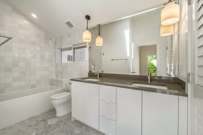 Building Photo - Brand New Construction! 2 Bedroom 2.5 Bath...