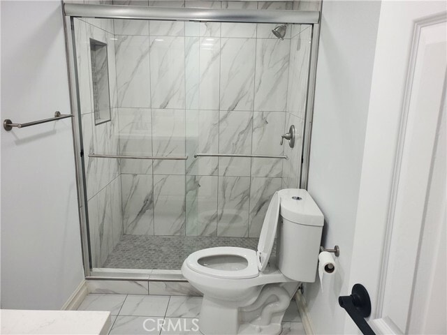 Building Photo - 10654 White Oak Dr