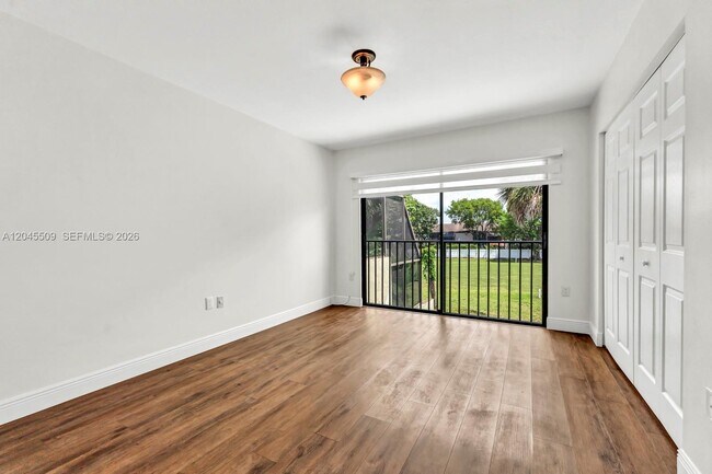 Building Photo - 3926 Adra Ave