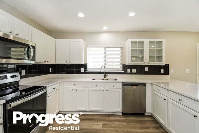 Building Photo - 7118 Newman Lake Ct