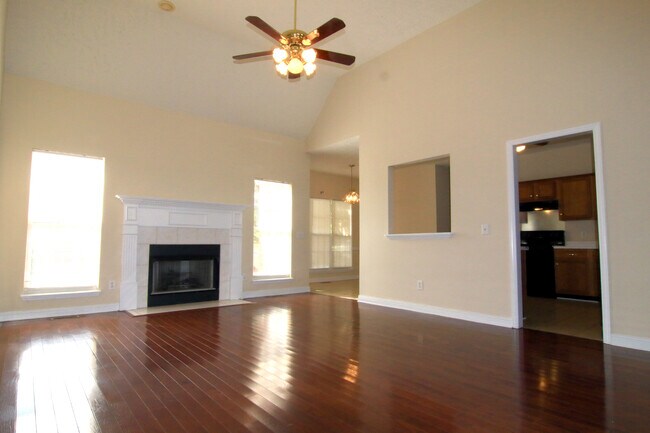 Building Photo - 2123 Moonlite Ct