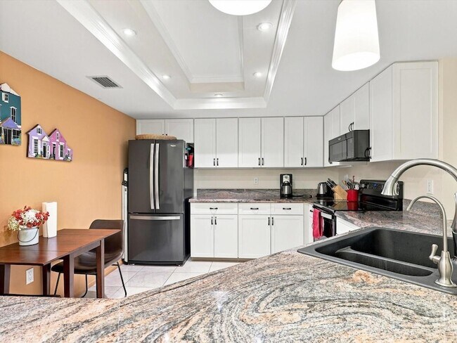 Building Photo - 3450 Tallywood Ln