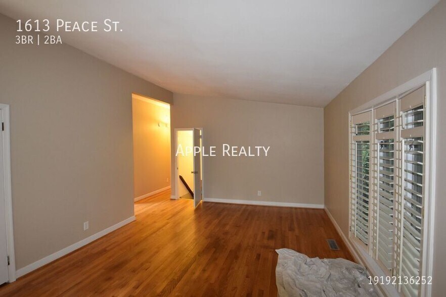 Building Photo - 1613 Peace St