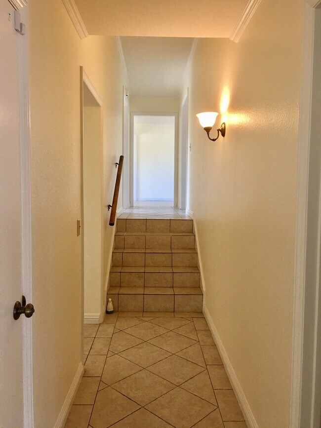 Building Photo - Spacious Hacienda Heights Home with a Pool