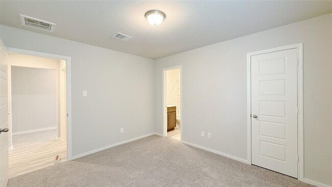 Building Photo - 27315 Blue Pool Dr