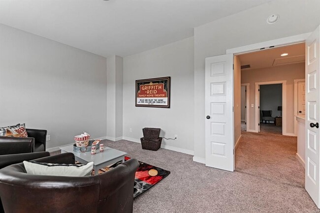 Building Photo - 731 Hedgefield Way