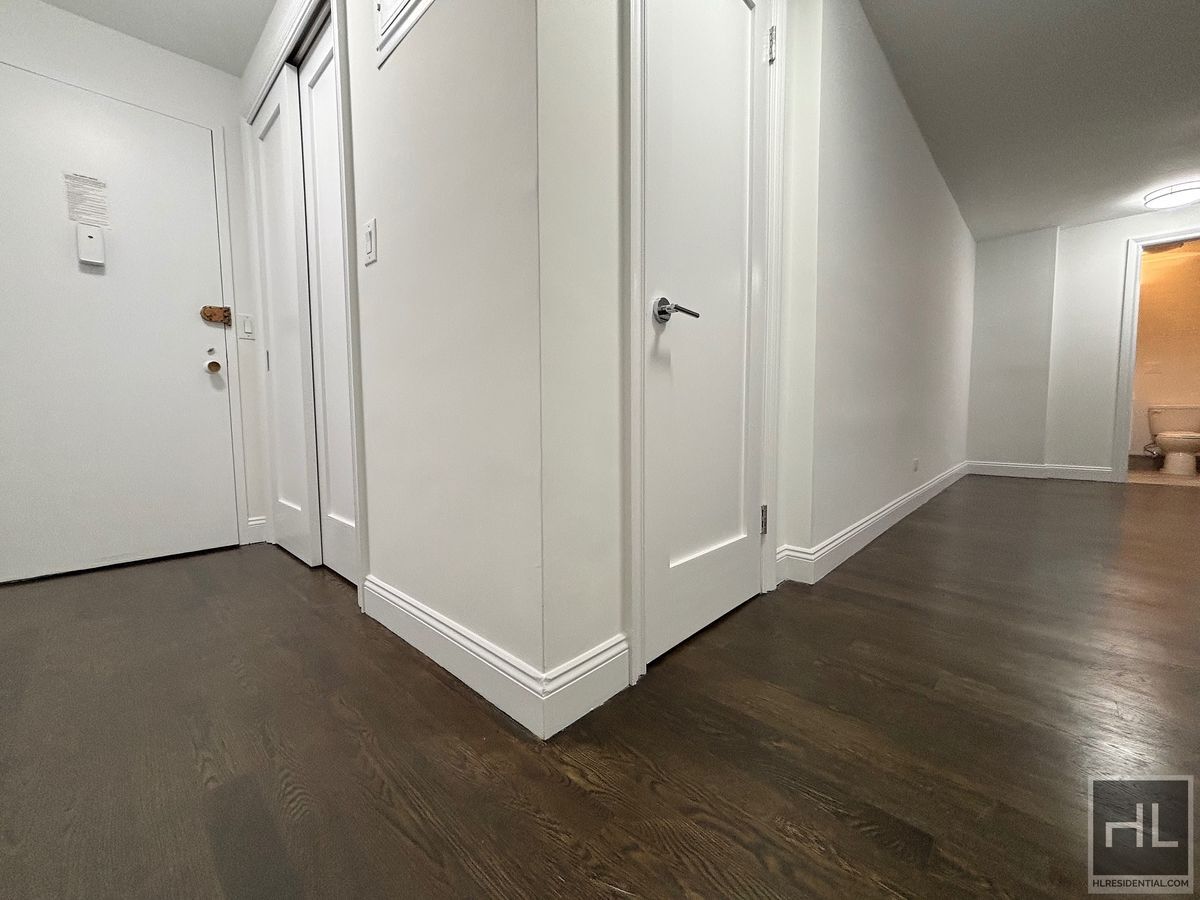 Building Photo - East 82nd Street