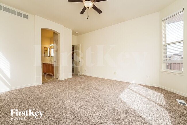 Building Photo - 10802 Barclay Ct