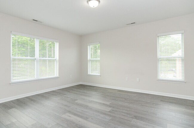 Building Photo - 4429 Jay Bird Cir