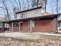 Building Photo - 116 Saunders Station Rd