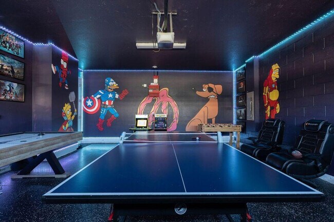 Building Photo - 150 Burma St